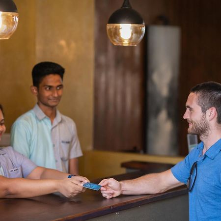Seahorse Hotel & Spa Negombo Luaran gambar
