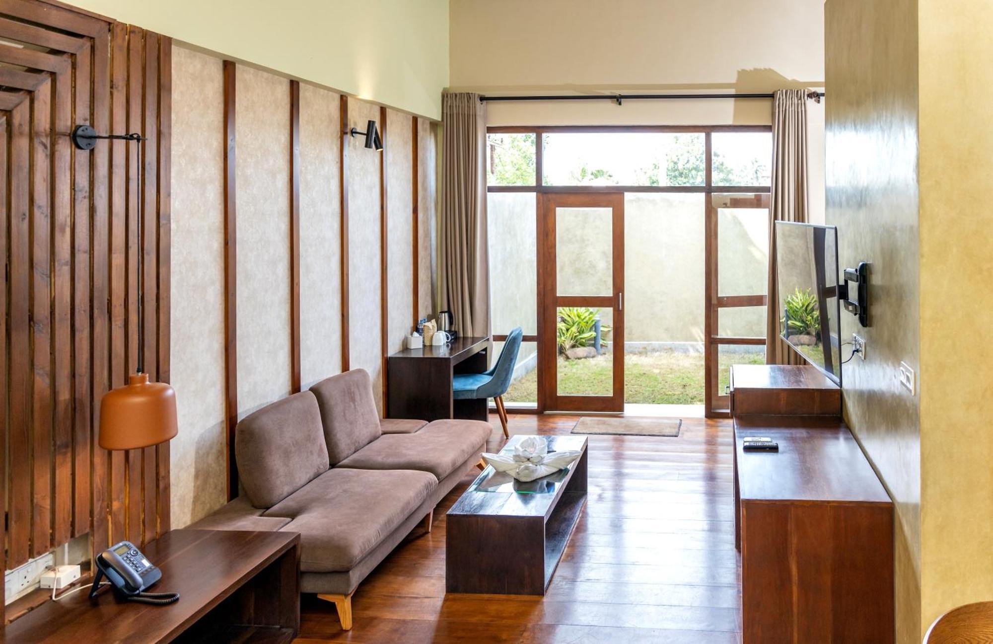 Seahorse Hotel & Spa Negombo Luaran gambar