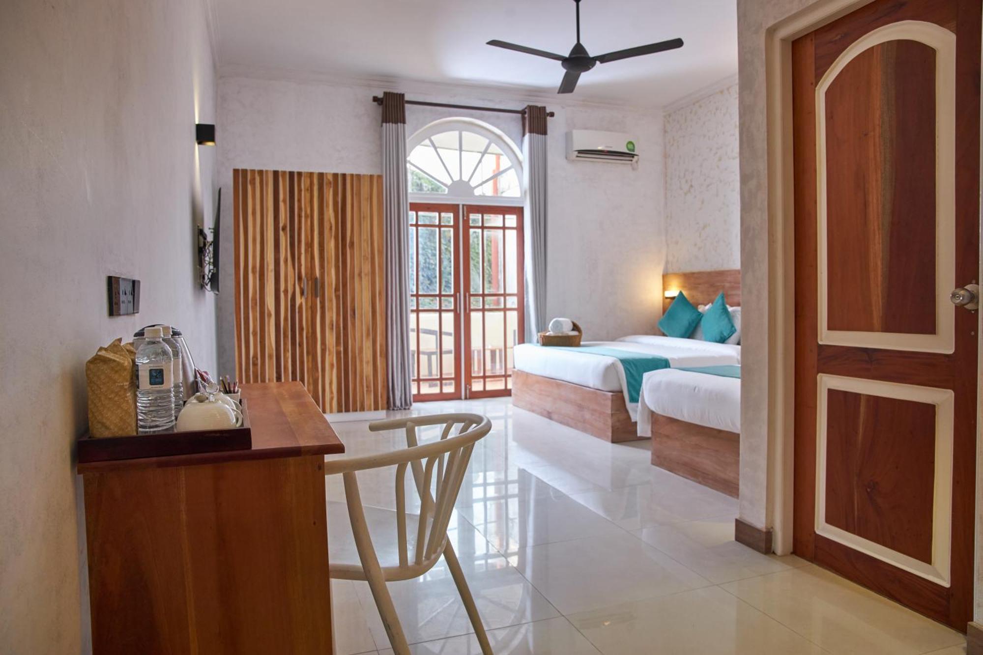 Seahorse Hotel & Spa Negombo Luaran gambar