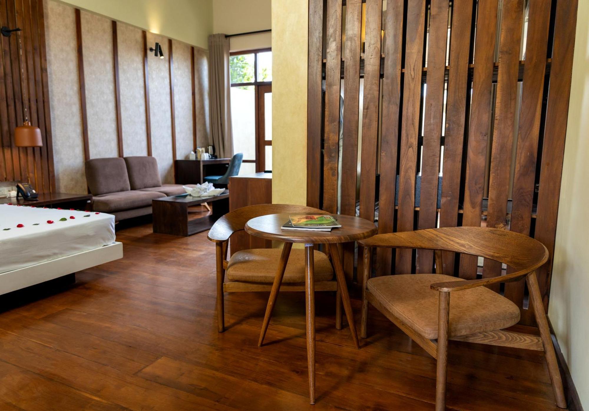 Seahorse Hotel & Spa Negombo Luaran gambar