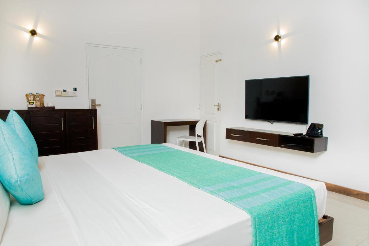 Seahorse Hotel & Spa Negombo Luaran gambar