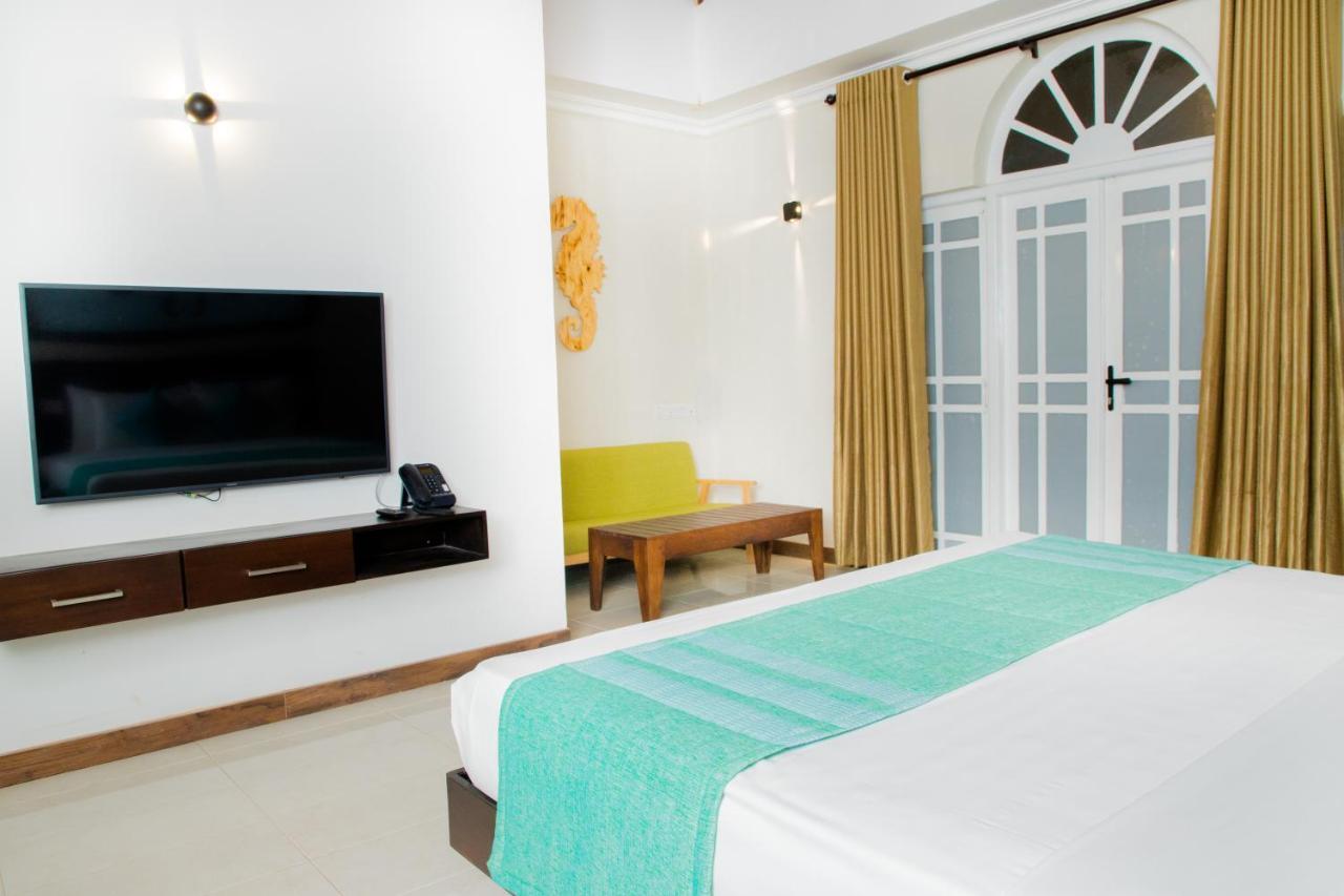 Seahorse Hotel & Spa Negombo Luaran gambar
