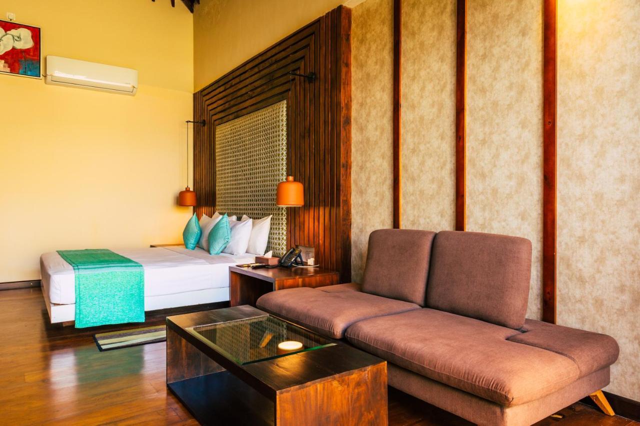 Seahorse Hotel & Spa Negombo Luaran gambar